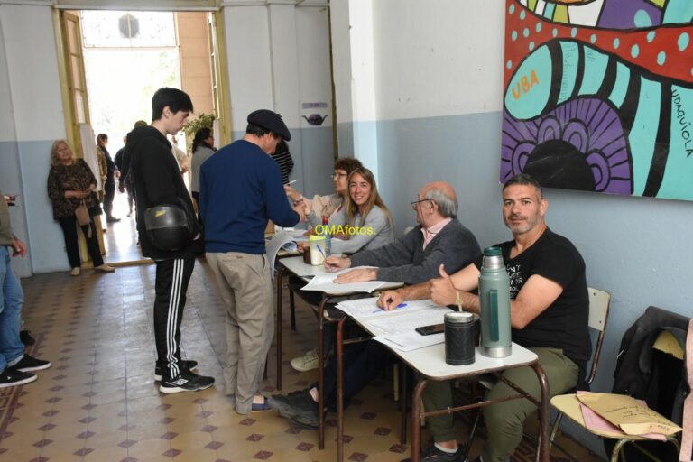 Balotaje presidencial: Se vota con total normalidad en la ciudad