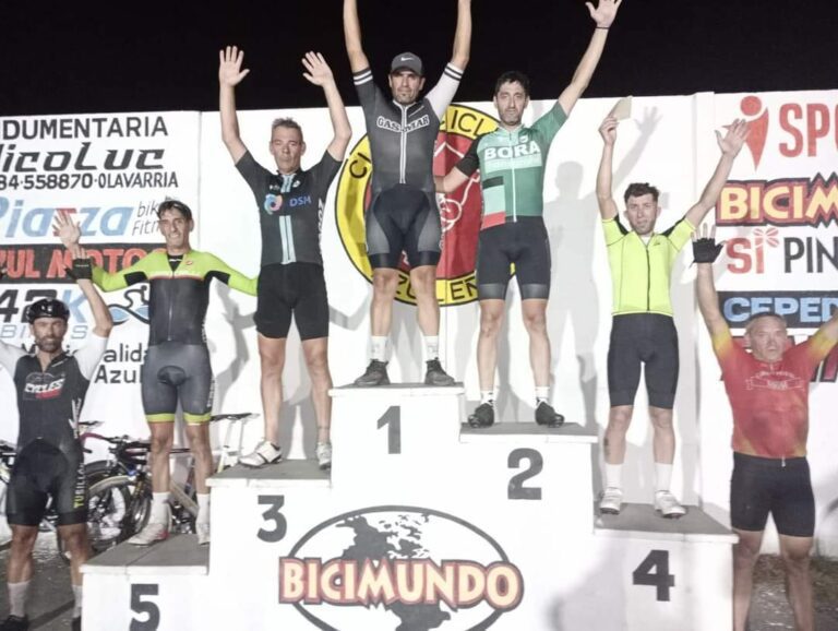 Ciclismo nocturno en Azul: Destacado trabajo de pedalistas locales