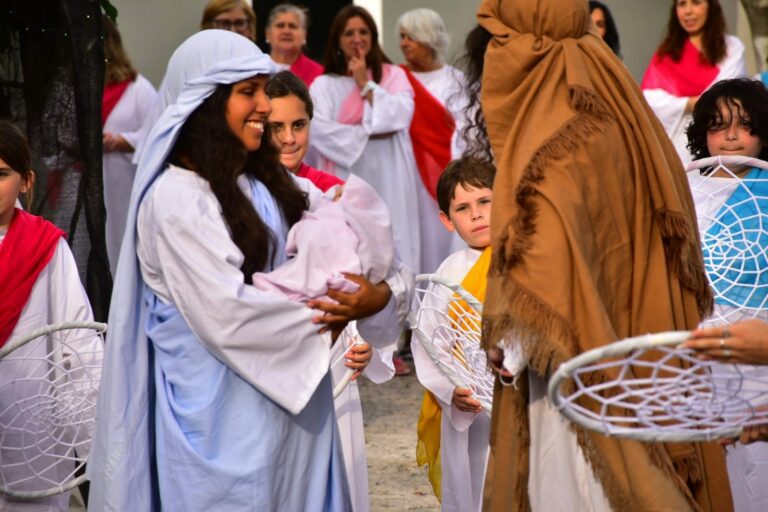 El Hogar presentó, » La Navidad nos une»
