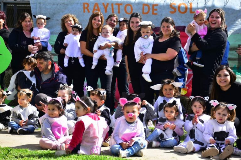 Fiesta en la granja de Rayito de Sol
