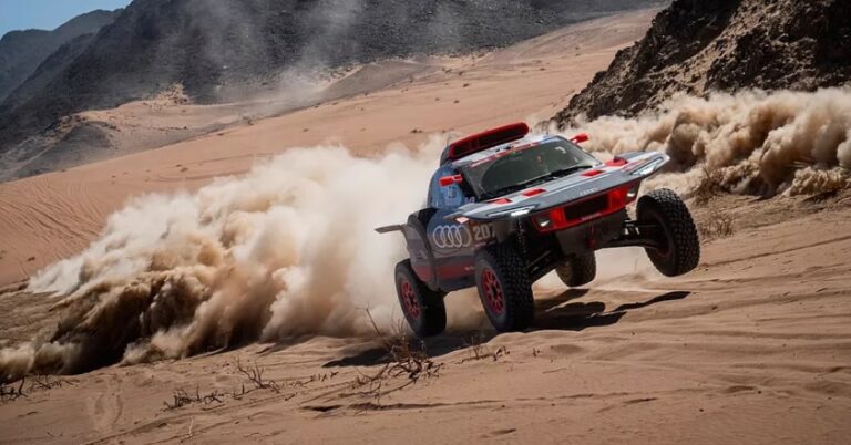 Dakar 2024: Ekström sorprendió con el Audi en el prólogo
