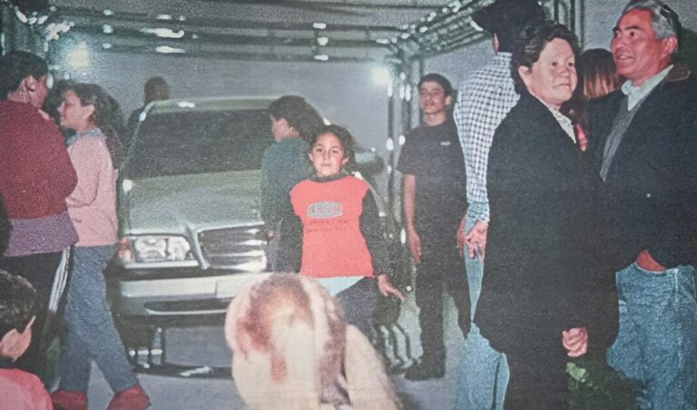 El misterio de Miyasi, la empresa fantasma que cubrió de regalos Los Toldos a fines de los ‘90