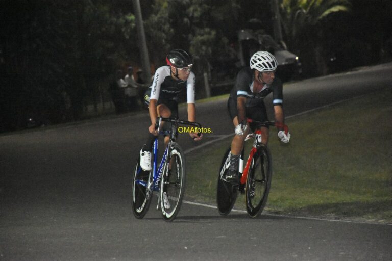 Ciclismo en la pista local: Nico y Lucas Jaime, padre e hijo al tope de los Menores de 40