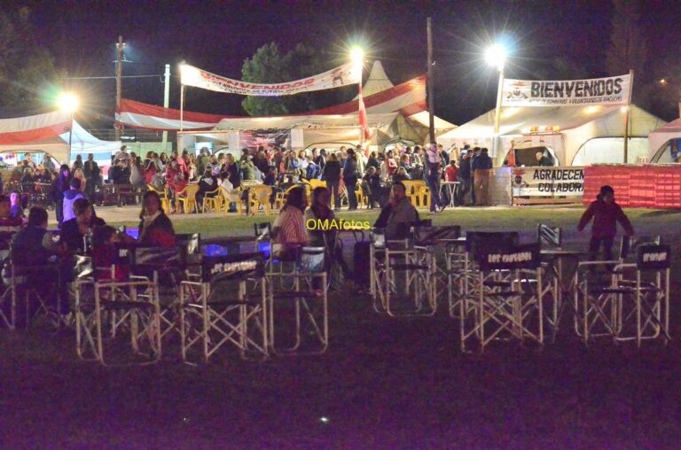 Costo de las entradas y artistas que animarán el Patio de Tierra