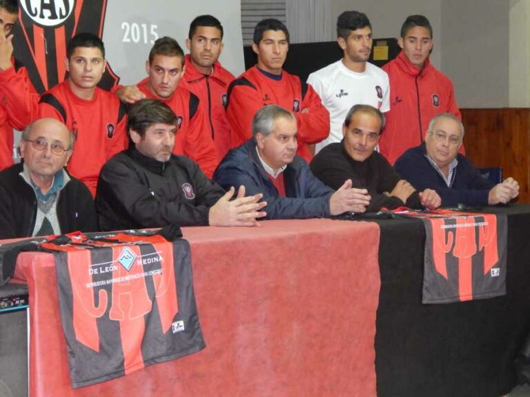 Fútbol de la URD: Movimiento de técnicos en los equipos locales