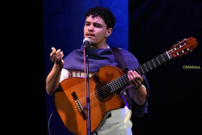 Finalizó con enorme suceso el Certamen de Canto