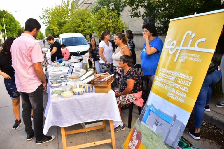 𝐉𝐎𝐑𝐍𝐀𝐃𝐀 𝐄𝐍 𝐄𝐋 𝐃𝐈́𝐀 𝐈𝐍𝐓𝐄𝐑𝐍𝐀𝐂𝐈𝐎𝐍𝐀𝐋 𝐃𝐄 𝐋𝐀 𝐌𝐔𝐉𝐄𝐑