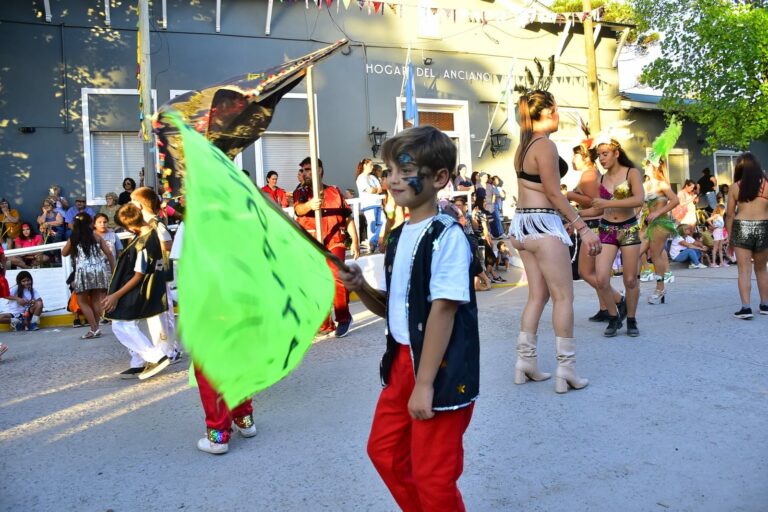 El carnaval se vivió en el Hogar