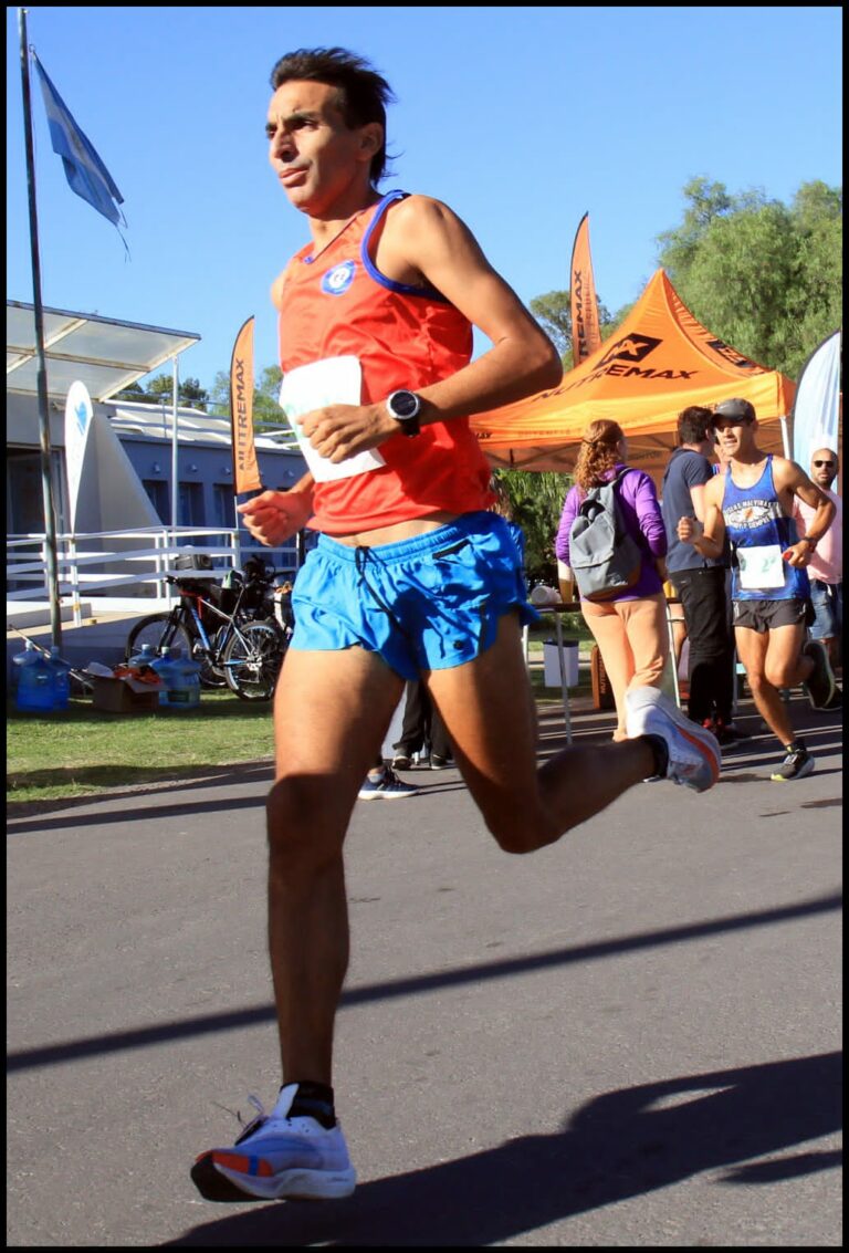 Sergio Hoffman presente en la Maraton Internacional de Mendoza