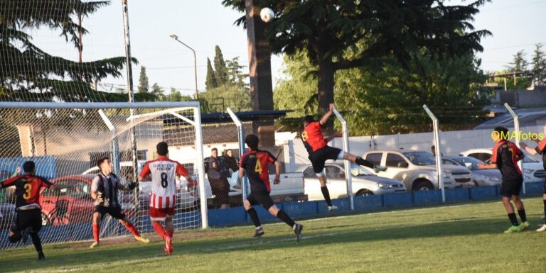 URD regresa con clásicos: Estrada-Defe y Atlético- Sarmiento