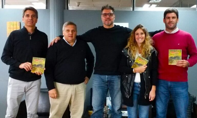 Esta noche charla abierta sobre » Crónicas de lo no dicho»