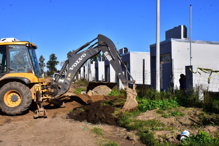 Servicios para las 32 viviendas del barrio Santa Teresita