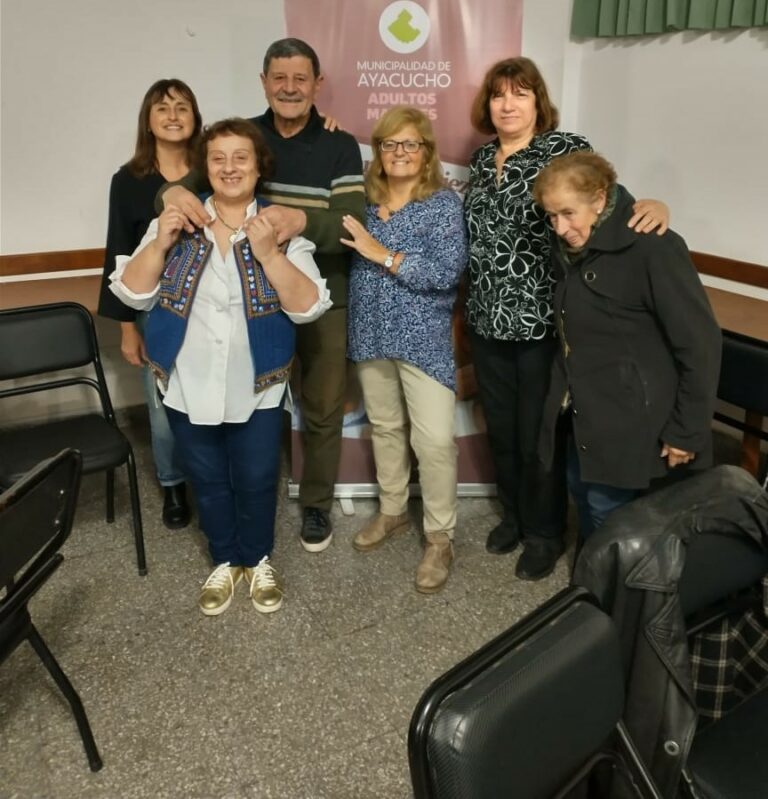 Adultos Mayores y sus clásicos encuentros