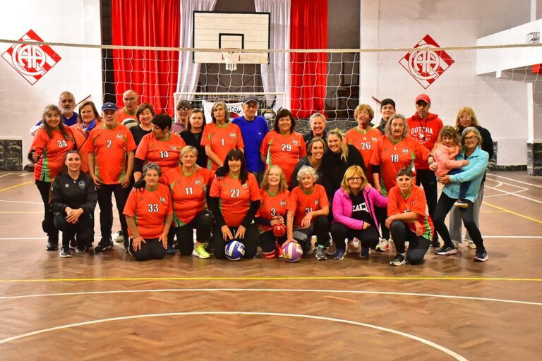 Newcom: La disciplina deportiva que crece entre los Adultos Mayores