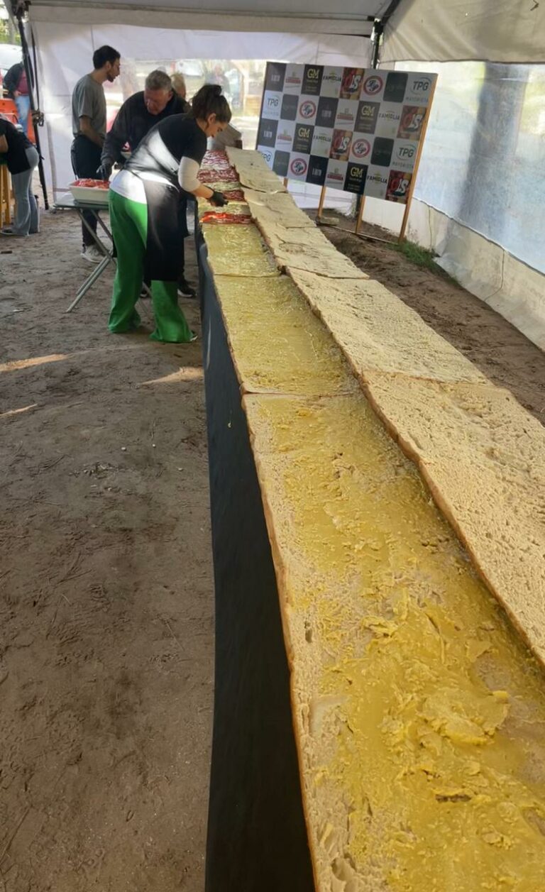 Villa Gesell: 20 metros de sandwich de milanesa