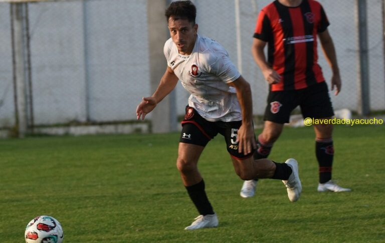 Fútbol de la URD: Derrotas de Sarmiento y Estrada
