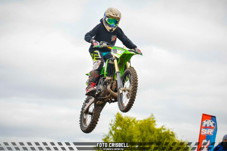 MX Sur en Azul: Excelente desempeño de Indio Pereyra, que lidera el campeonato.