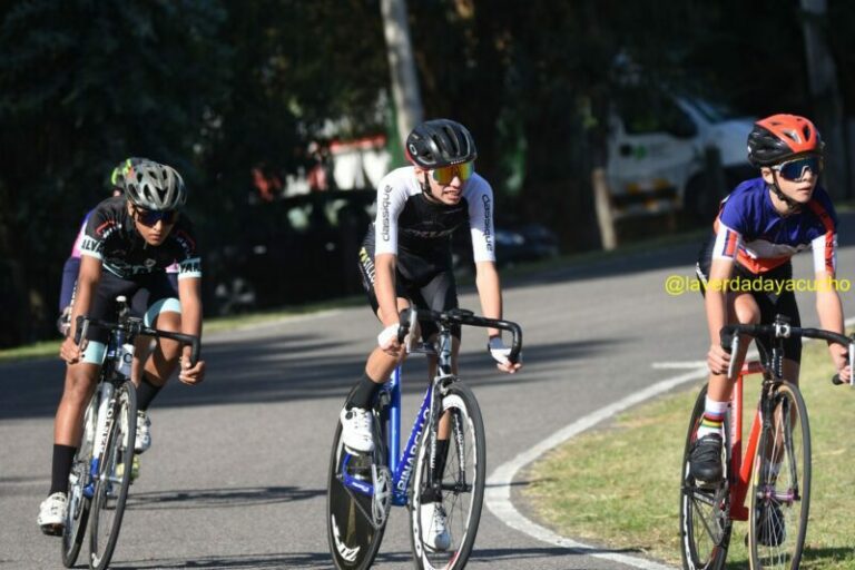 Ciclismo: Lucas Jaime y Mariana Calvo al tope, tras buen andar, el resto fue protagonista