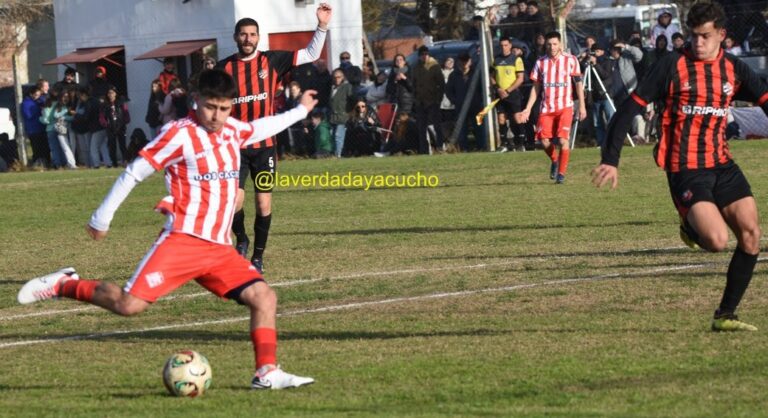 Fútbol de la URD, la 2da: Triunfo de Atlético sobre Independiente de Tandil. Cayó el DEFE en Vela