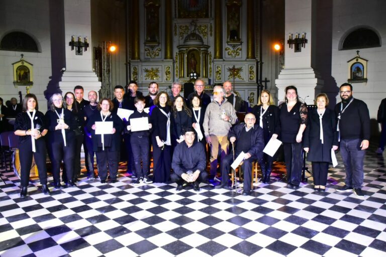 Gráficas de la Misa Criolla y los 25 años del coro de EMEAI