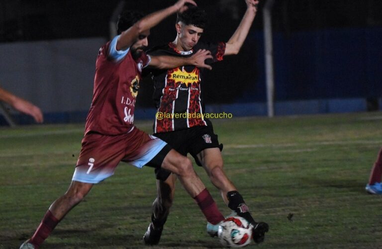 URD: En el adelantado el DEFE derrotó a Deportivo Tandil por 2 a 0
