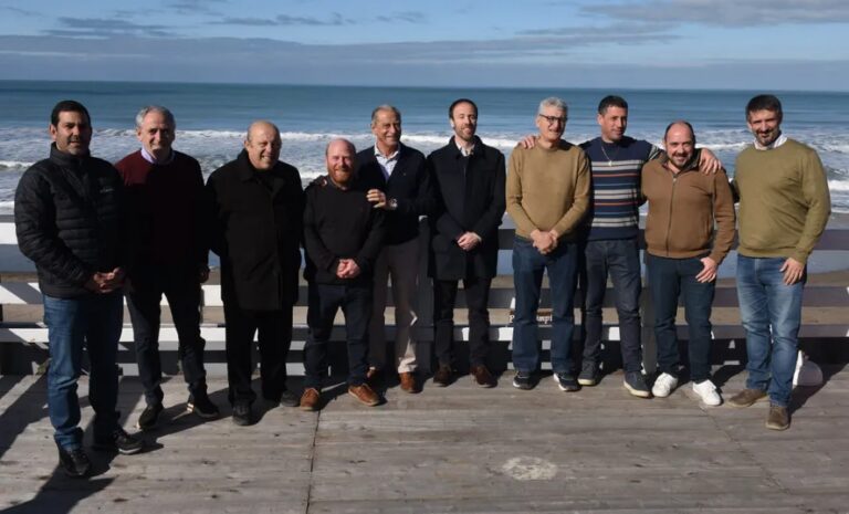 El ministro de Economía expuso un durísimo panorama a los intendentes de la Quinta