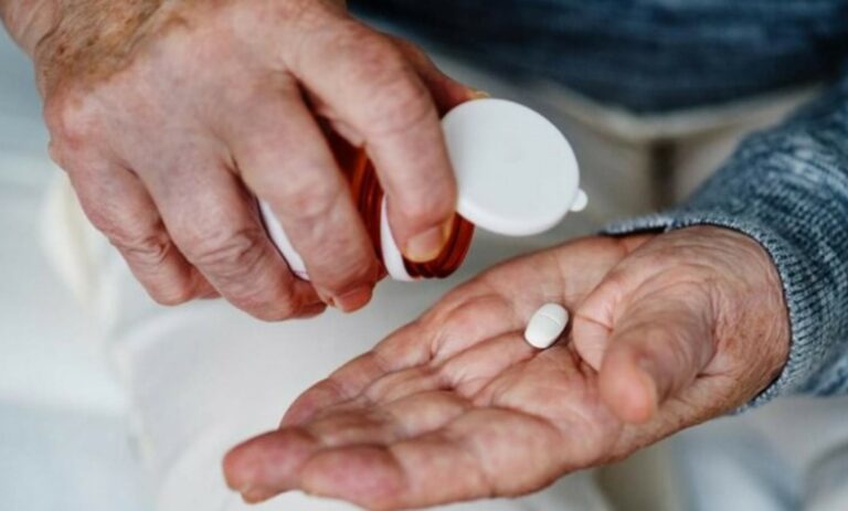 El PAMI quitó la cobertura 100% a 44 medicamentos: el listado completo