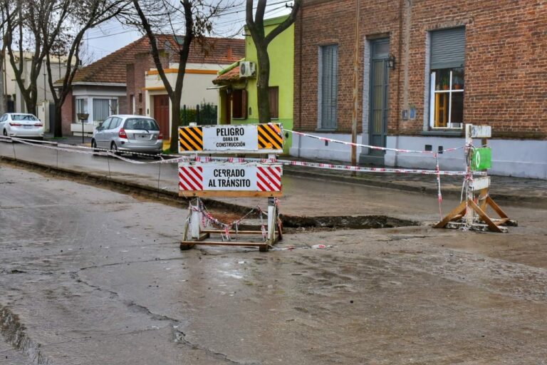 Bacheo en construcción en Murgier y Arroyo
