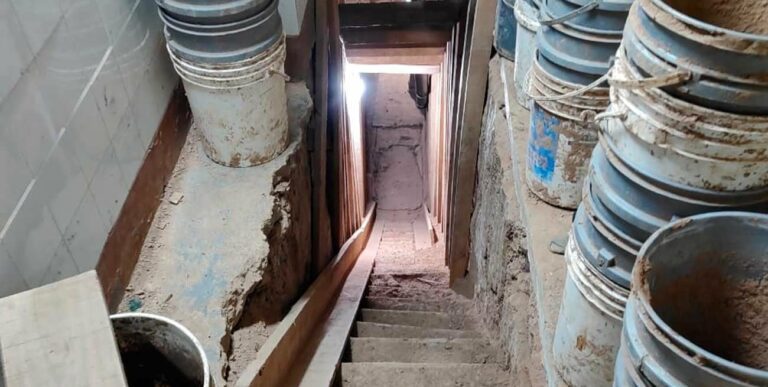 De película: descubrieron un túnel de casi 3 metros creado para robar un banco en San Isidro
