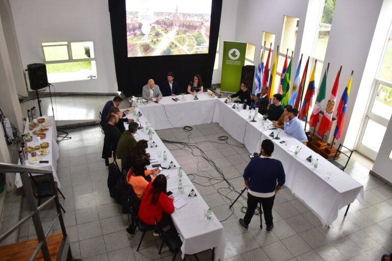 Mercociudades:  Eje temático Autonomía