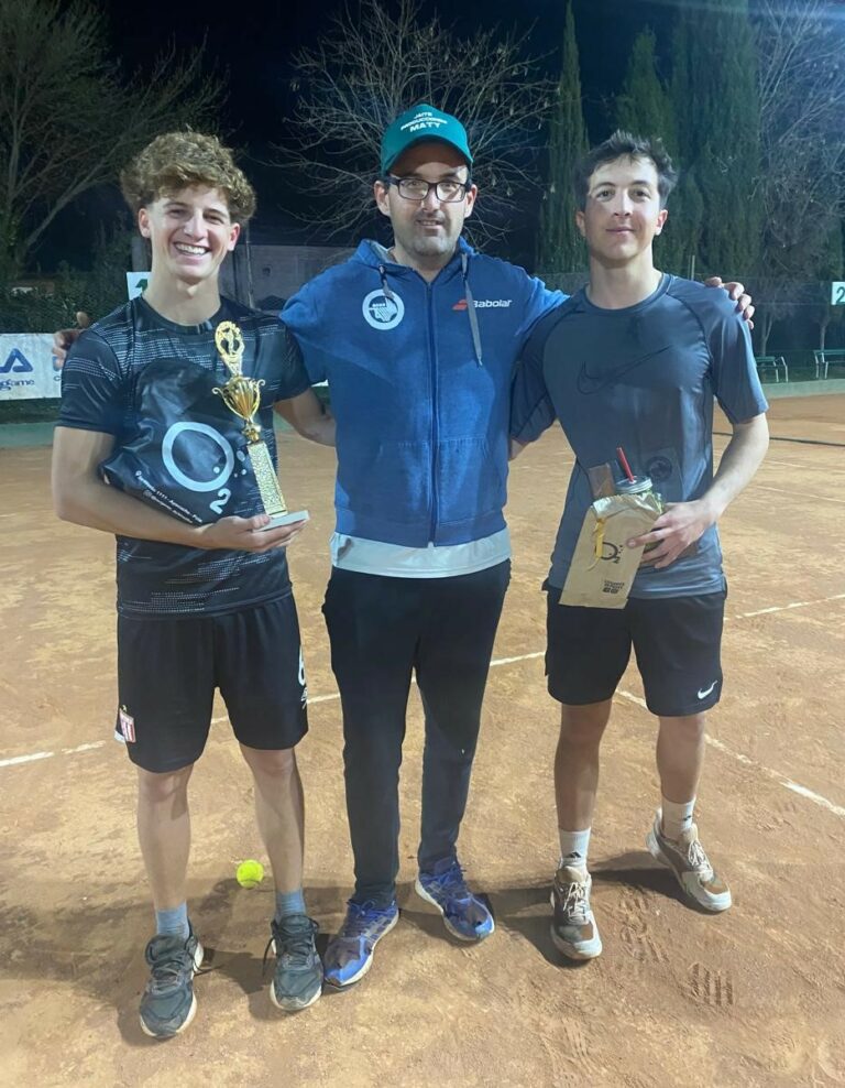 Tenis en el CECU: El momento de Juan Pellegrini