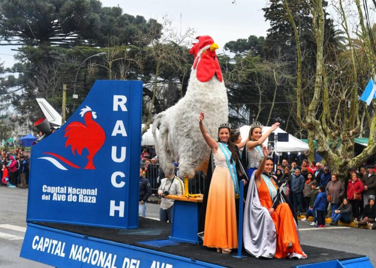 Se inaugura la 25ª edición de la Fiesta Nacional del Ave de Raza
