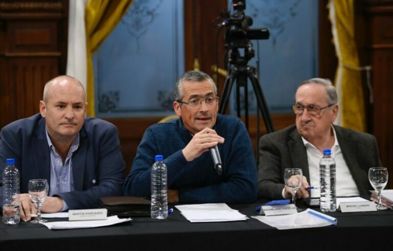 Cordonnier integró una comitiva de intendentes con Kicillof: se trataron temas agenda abierta y Provincia comprometió dar respuestas