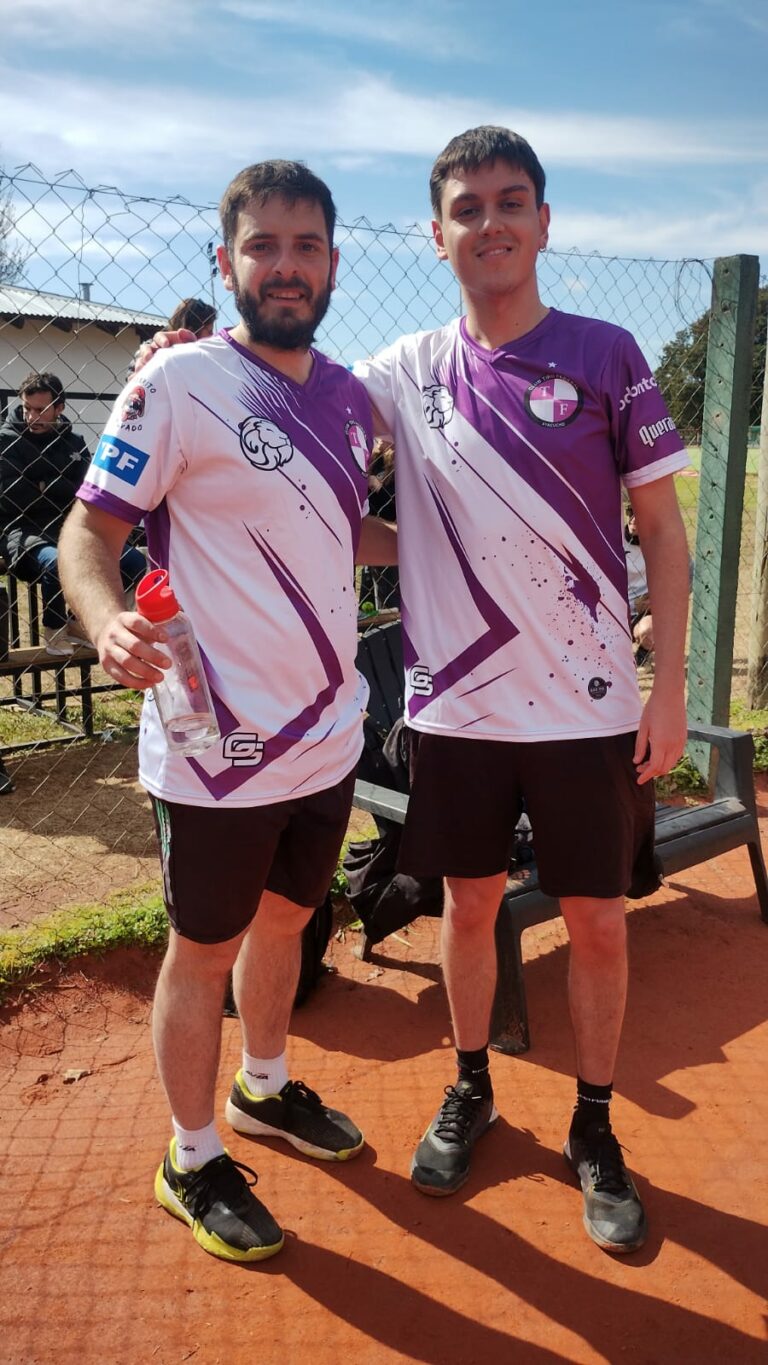 Interclubes de tenis: Tiro Federal jugó parcialmente en Tandil una ronda muy pareja