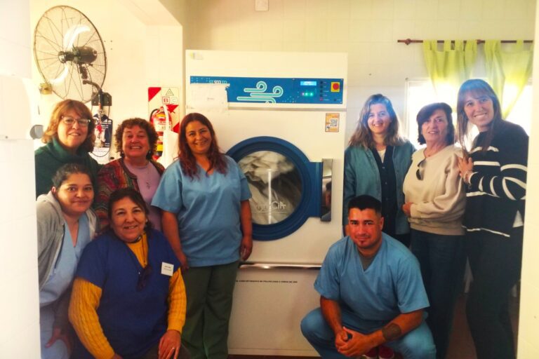 La cooperadora donó nueva maquinaria al Hogar