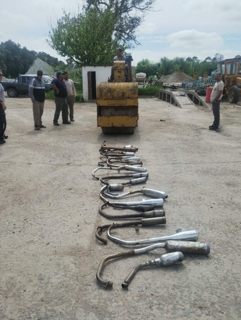 Se destruyeron 24 caños de escape antirreglamentarios