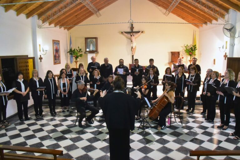 𝗖𝗢𝗡𝗖𝗜𝗘𝗥𝗧𝗢 𝗗𝗘 𝗠𝗨́𝗦𝗜𝗖𝗔 𝗖𝗟𝗔́𝗦𝗜𝗖𝗔 𝗬 𝗣𝗢𝗣𝗨𝗟𝗔𝗥