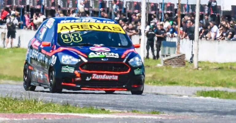 El Turismo Pista aceleró en La Plata, y el tandilense Melo brilló en la Clase Dos