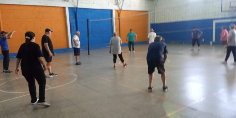 El Newcom ayacuchense se prueba en Tandil