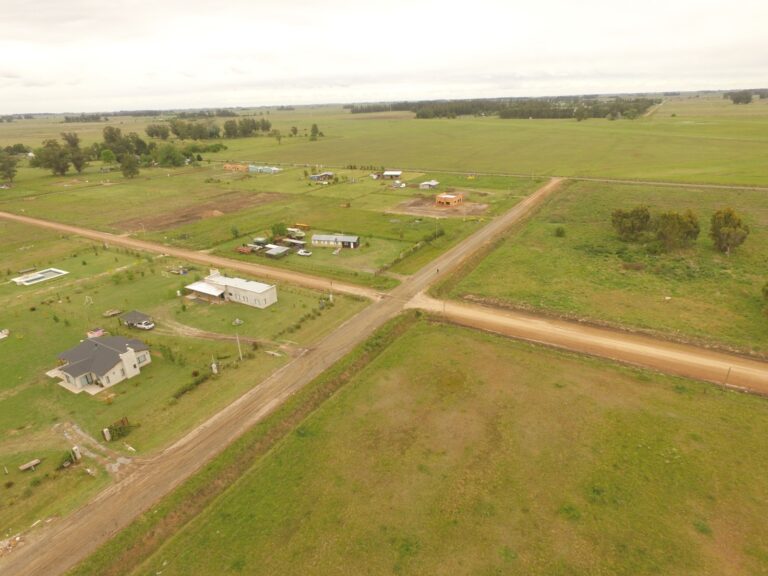 Obras de mejorado interno de barrio Parque Arenales