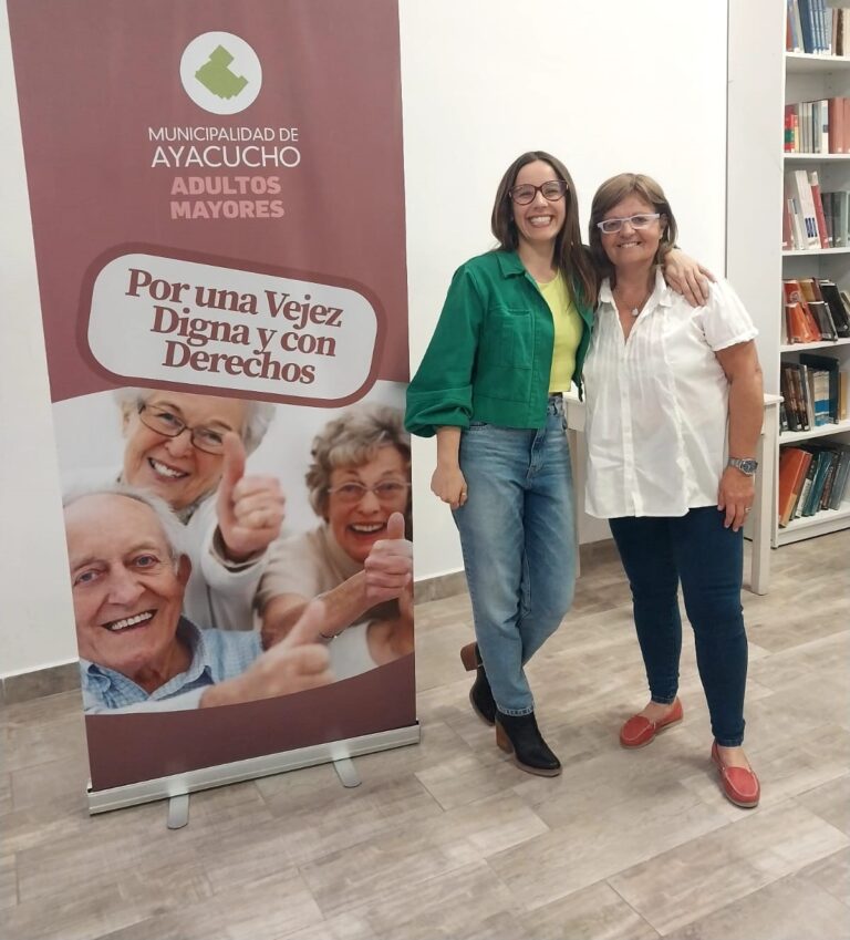 Conversatorio sobre el cuidado de Adultos Mayores