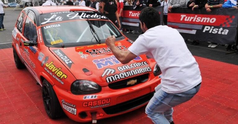 El balcarceño Lantella se coronó campeón de Turismo Pista
