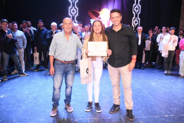 Brillante final del Certamen Nacional de Folklore