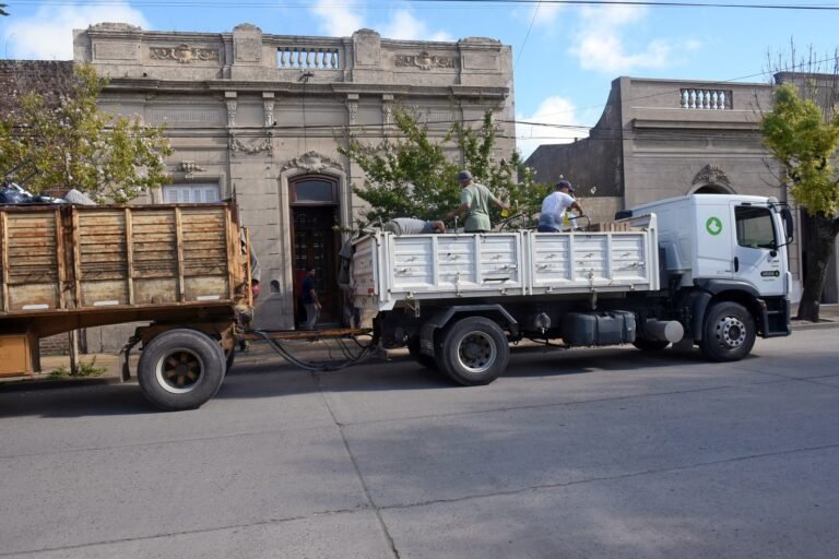 Ayacucho por Bahía Blanca