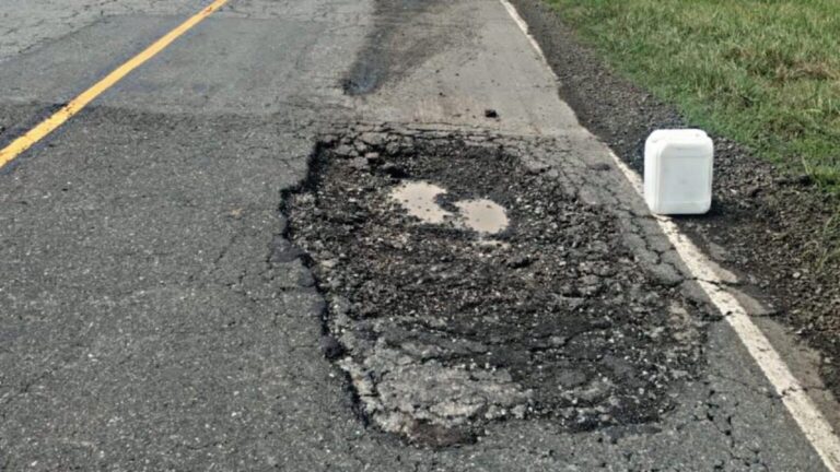 Gran deterioro de la ruta 50 a Rauch