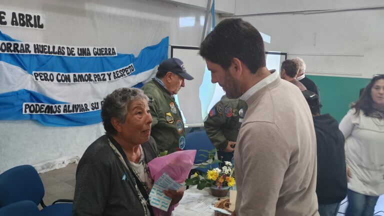 Acto oficial por el Día del Veterano y de los caídos en la guerra de Malvinas