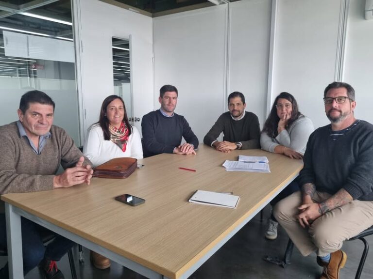 Transporte escolar rural: Gestiones en la Dirección de Consejos Escolares