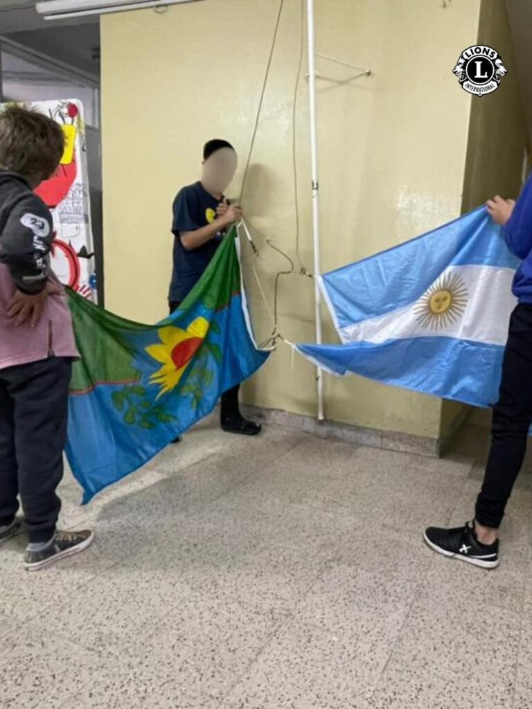 El Club de Leones de Ayacucho continúa con donaciones a instituciones educativas locales