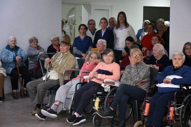 El Hogar celebró su 81 aniversario