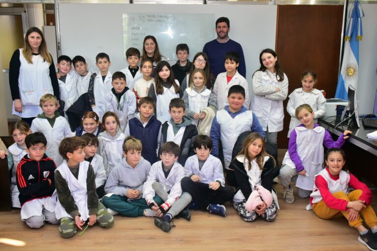 Alumnos de primaria trabajan en el Proyecto de Espacios Inclusivos